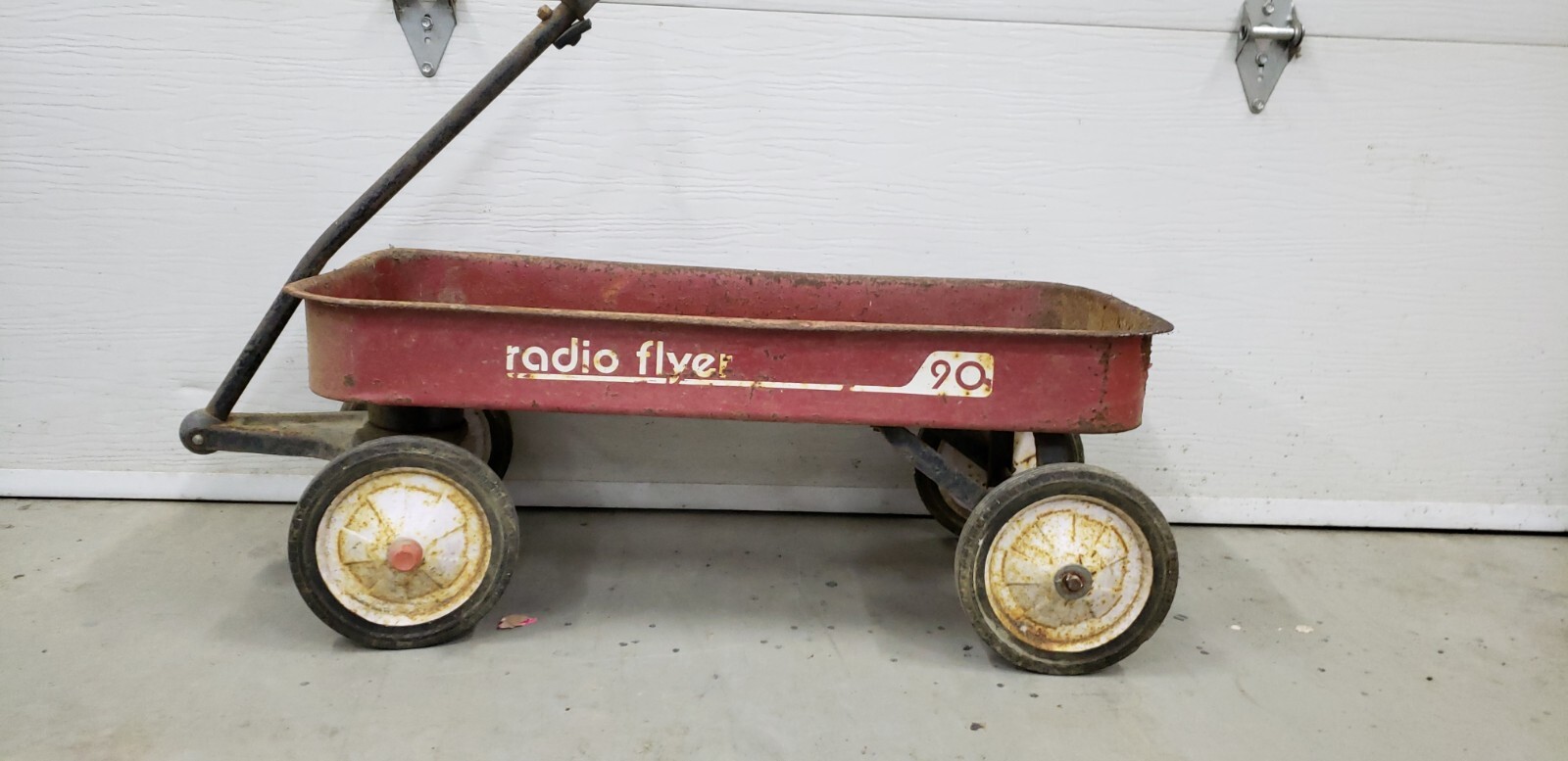 VINTAGE RADIO FLYER 34