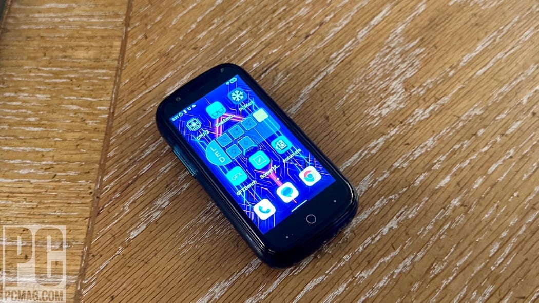 Unihertz Jelly Star Review | PCMag