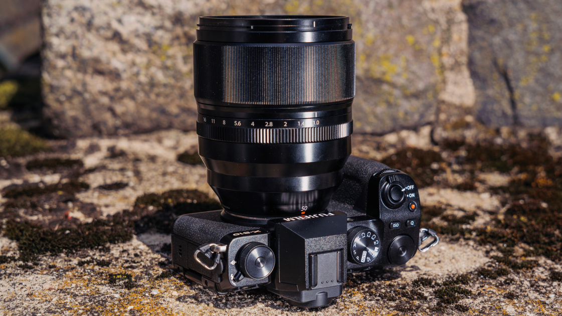 Fujifilm Fujinon XF 50mm F1.0 R WR Review | PCMag
