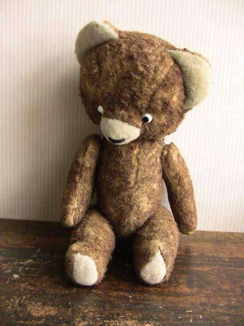 DDRベア？ くまさん ドイツ ポンチ目 ヴィンテージベア アンティーク