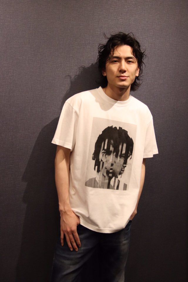 ☆ 藤井風 HEHN 顔 Tシャツ L 藤井風 HEHN顔Tシャツ Lサイズ