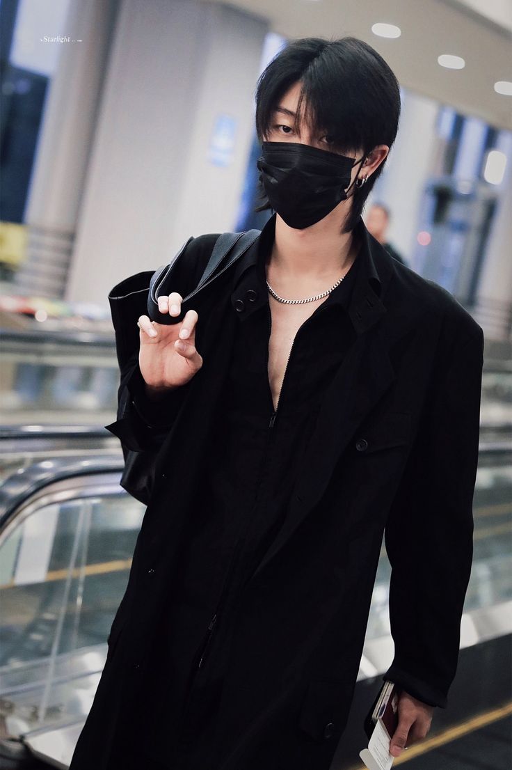 SEVENTEEN セブチ THE8 ミョンホ ミンハオ ユニフォームシャツ