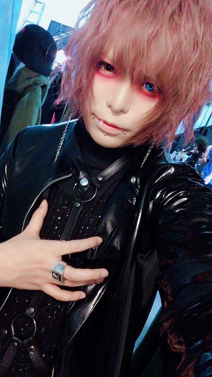 マモ/R指定 生憎の雨。 魔喪 アクスタ 3種セット R指定 マモ アクキー