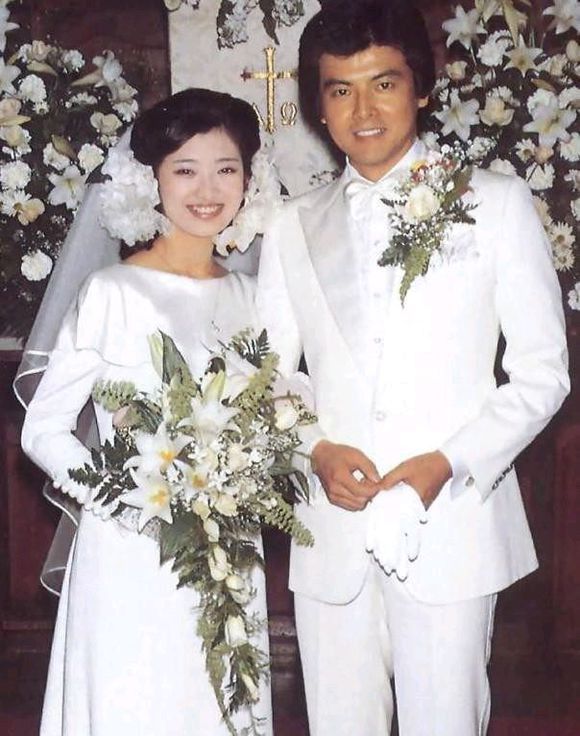 山口百恵 三浦友和 稔 結婚式 引出物 手帳 アドレス帳 昭和55年11月19