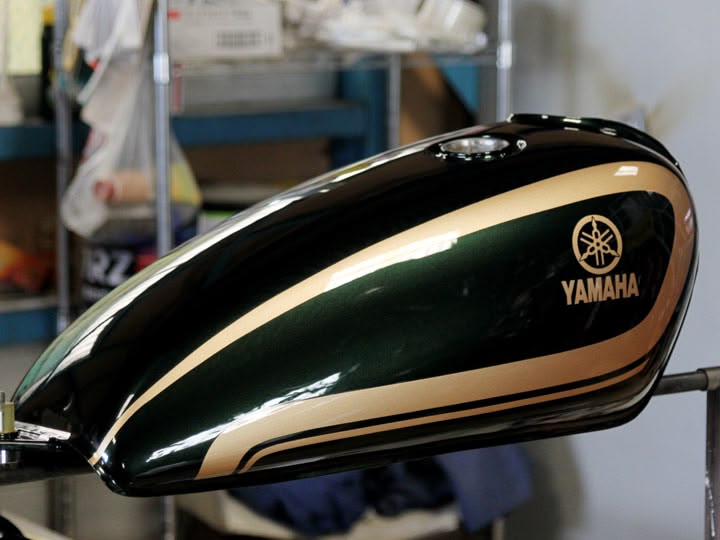 最も安い SR400 ガソリンタンク（マットブラック&ゴールド）自家塗装