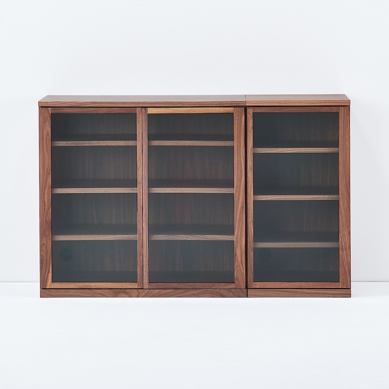 11/22(土)まで特別値引】無印良品 脚付き木製キャビネットガラス扉 11