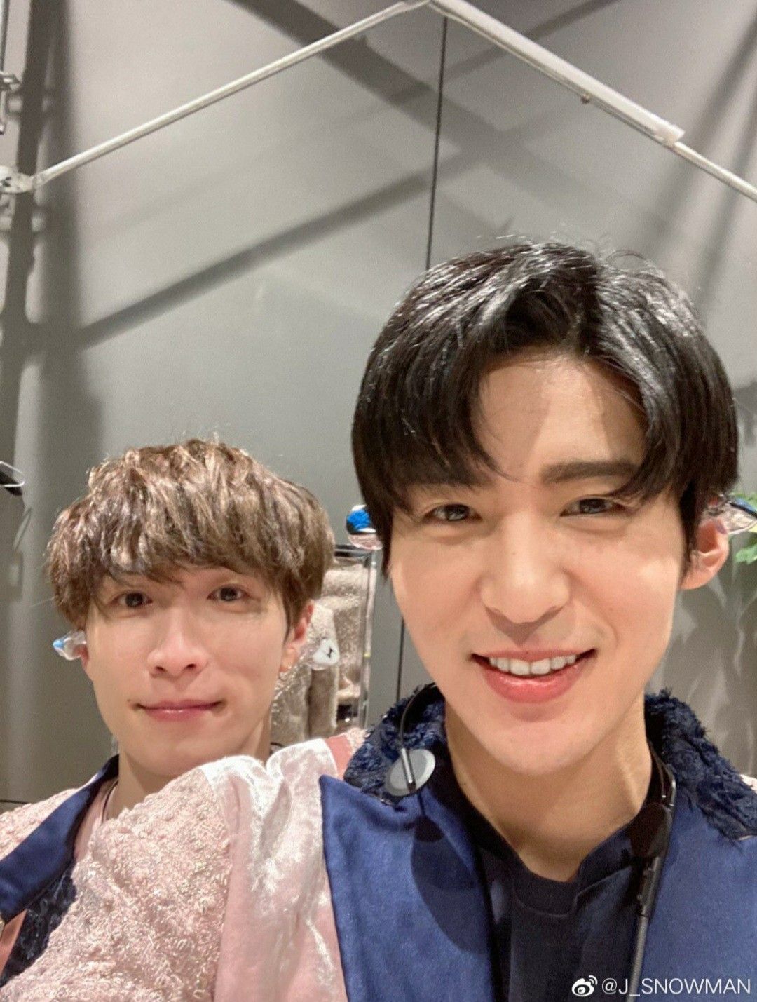SnowMan 公式写真 目黒蓮 渡辺翔太
