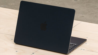 Apple MacBook Air 13 (M2, 2022) Review - RTINGS.com