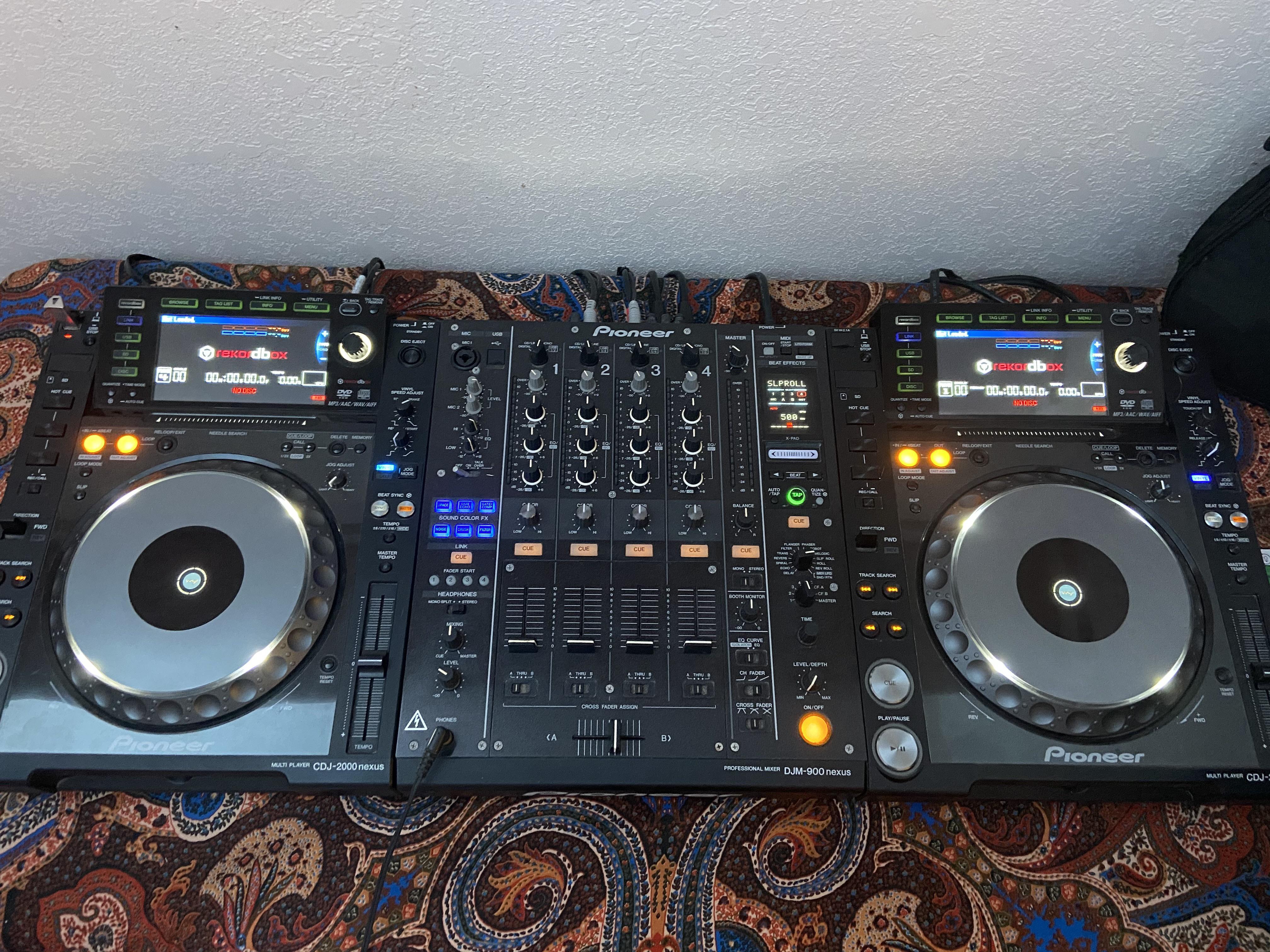 CDJ 2000NXS + DJM 900NXS セット Pioneer CDJ-2000NXS & DJM-2000NXS