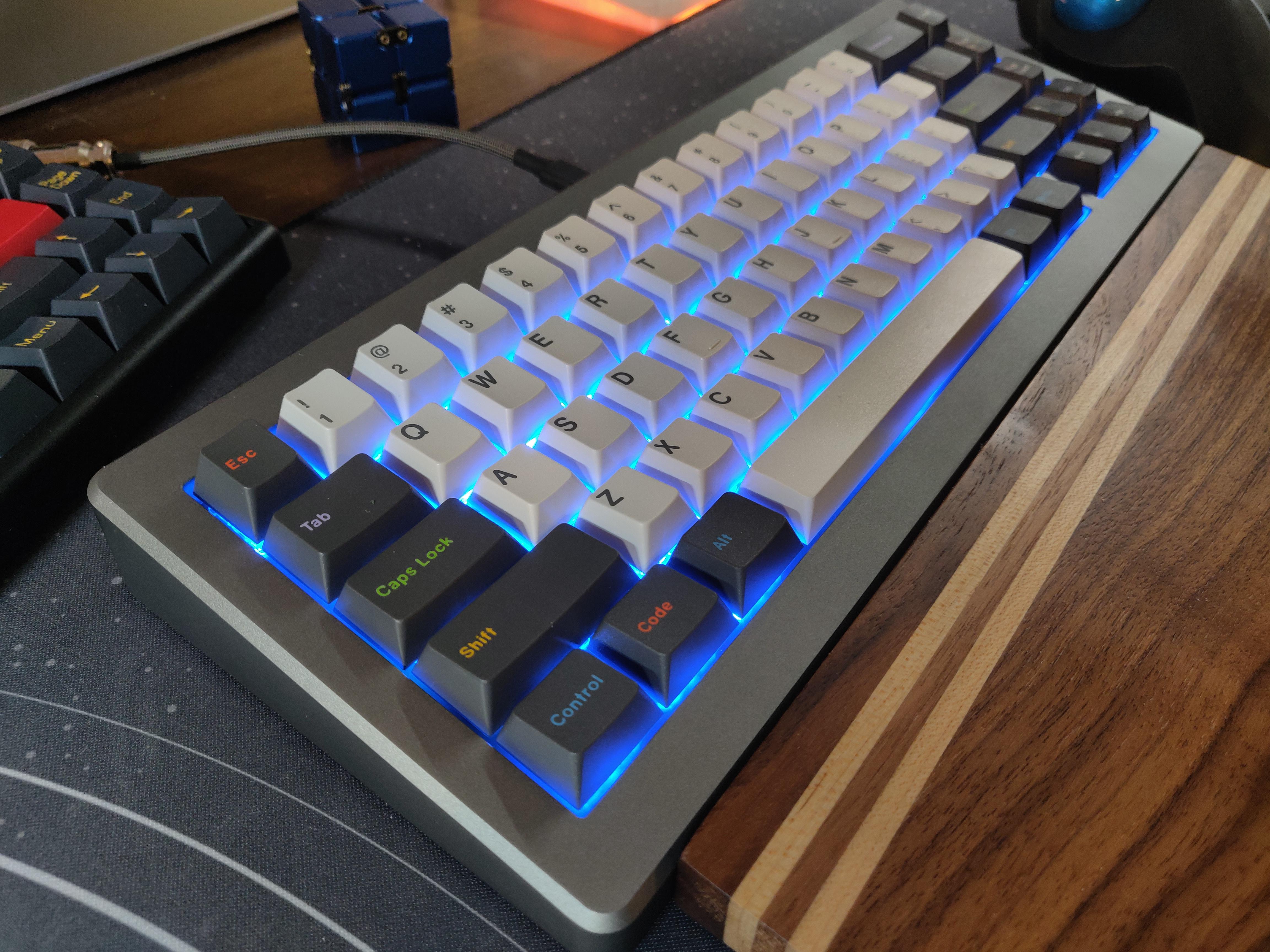 Finally found time to cap-swap to GMK Oblivion with Hagoromo