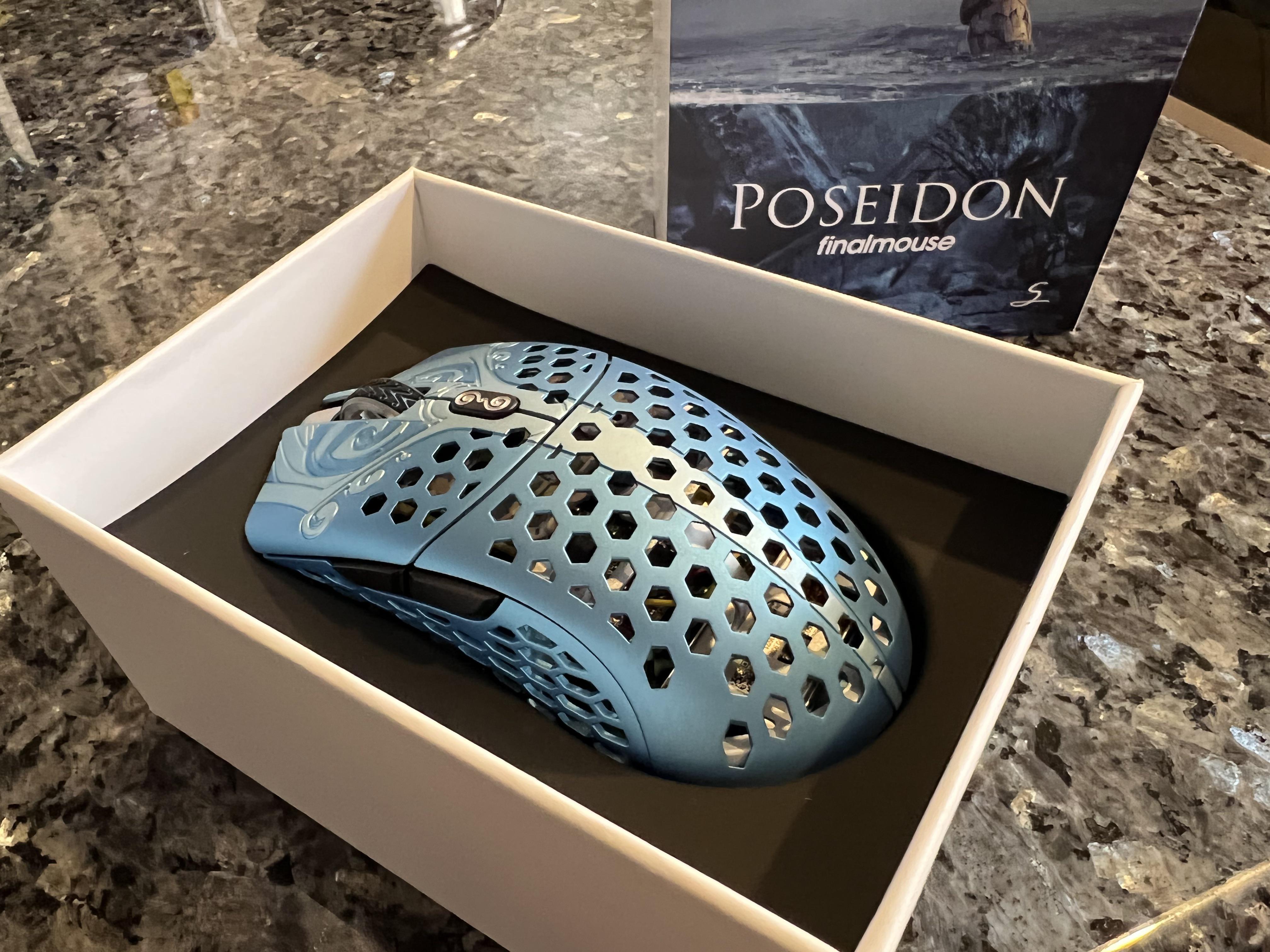 finalmouse POSEIDON Starlight12 Mサイズ