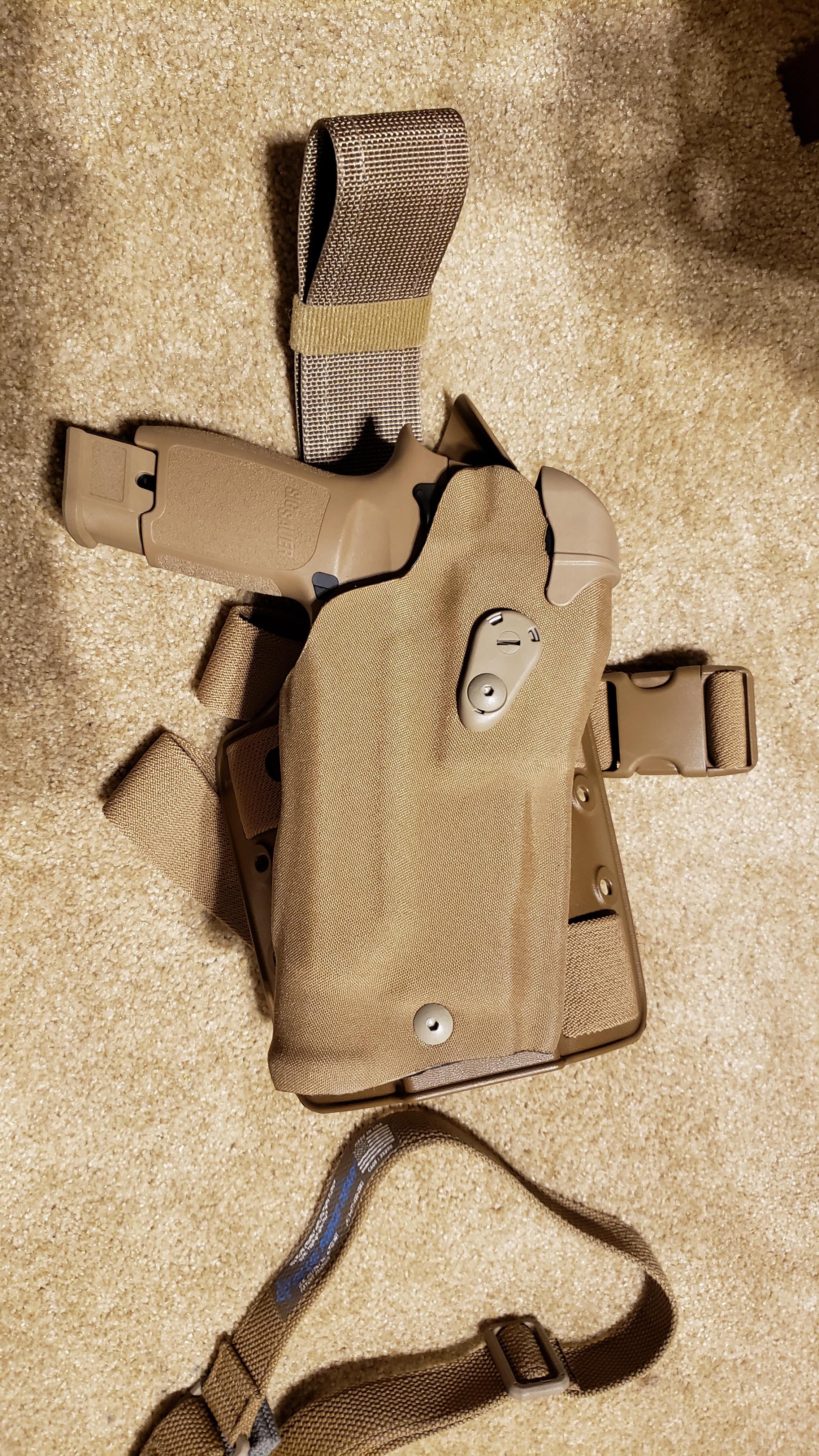 Safariland実物 SIG P320 M17 p250 ホルスター タン Safariland実物