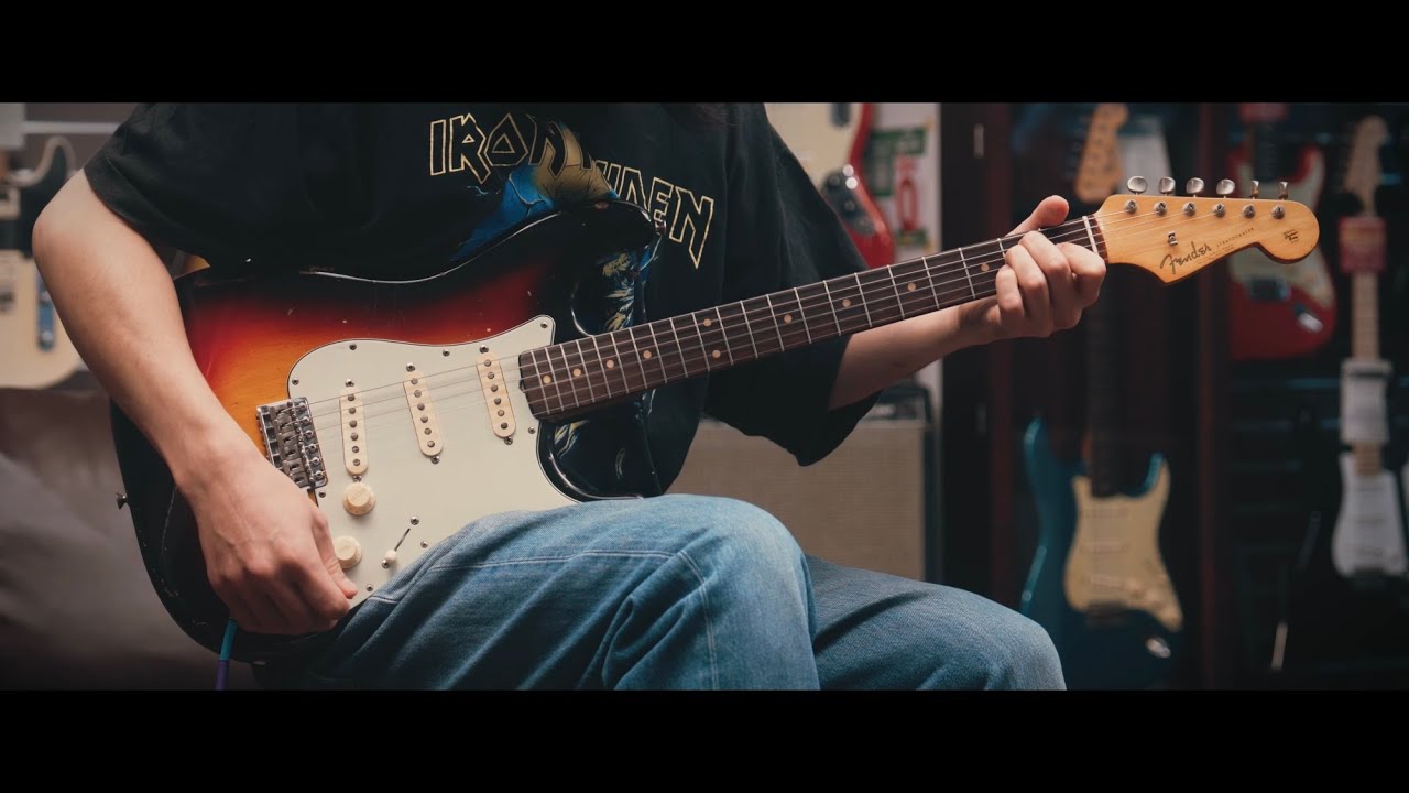 FENDER Stratocaster Sunburst 1962 - YouTube