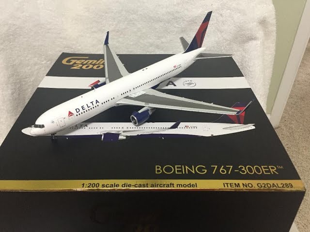 4K) Gemini 200 Delta Boeing 767-300ER un-boxing - YouTube