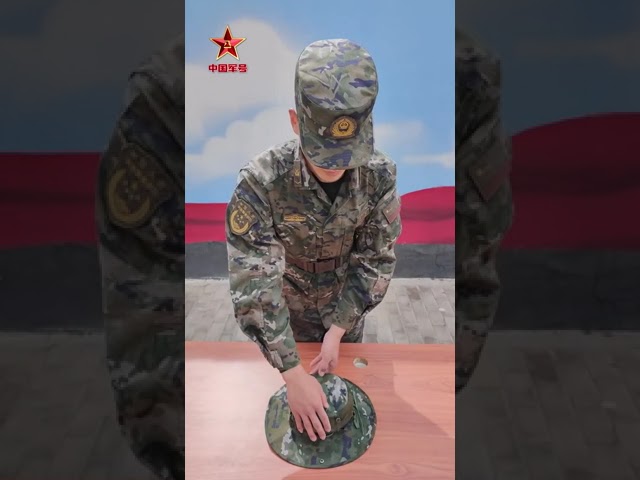 新衣服来了！1分钟看武警21式蛙服有多帅- YouTube