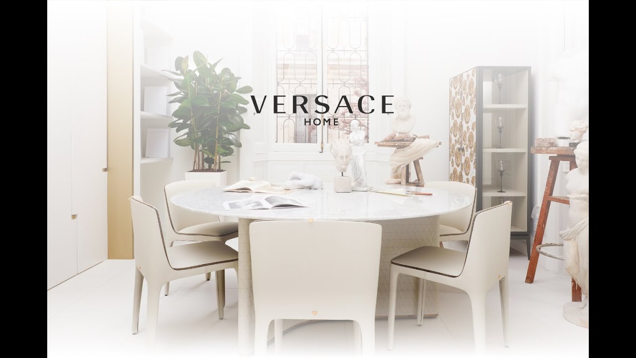 ヴェルサーチの家具がそろう国内初のホームコレクション専門店が銀座に