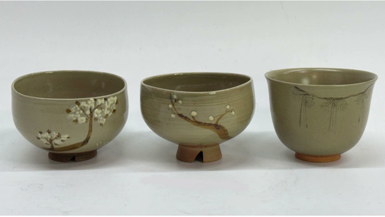 表千家13世即中斎宗左自筆『炉開茶碗図』掛軸（共箱）