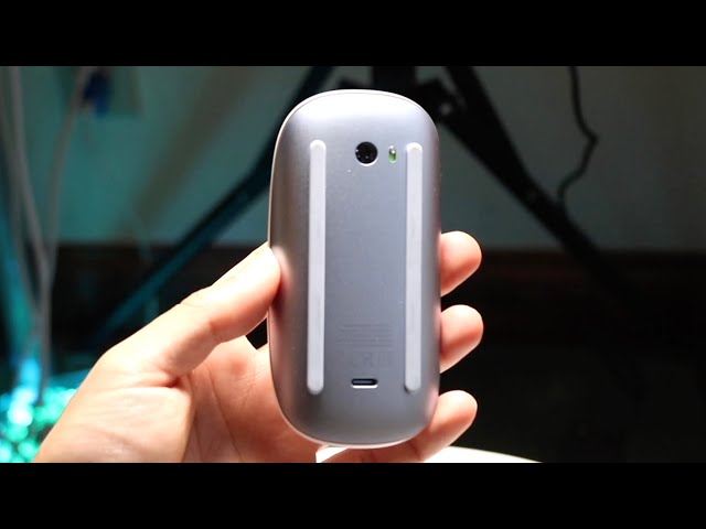 Magic Mouse (USB-C) In 2025! (Still Worth Buying?) (Review) - YouTube
