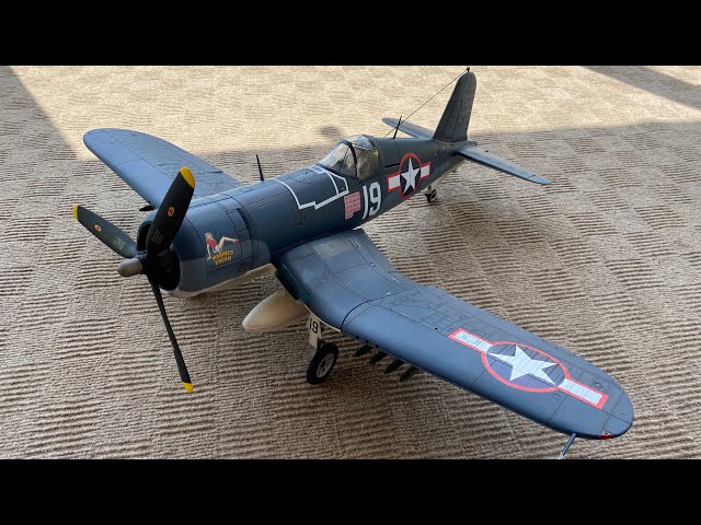 F4U-1A CORSAIR 1:18 スケールモデル F4U-1A CORSAIR 1:18 スケールモデル