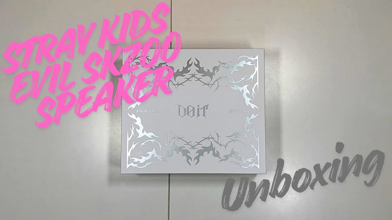 Unboxing: Stray Kids Do It Evil Skzoo Speaker Version - YouTube