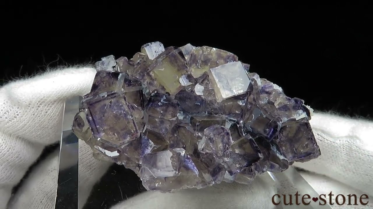 ナミビア Okorusu Mine Purple Bunny Pocket（D Pit）産 フローライト