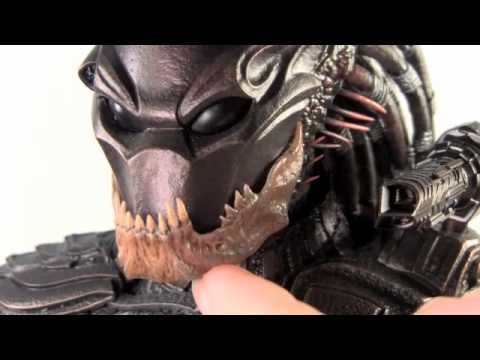 Predators Hot Toys Berserker Predator 1/6 Scale Movie Masterpiece