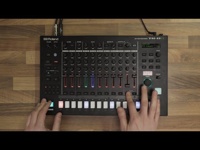 DTM・DAW Roland Tr-8s Roland TR-8S – United States