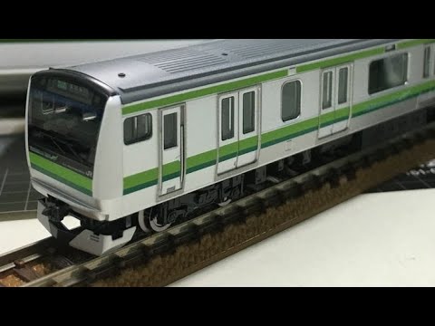 TOMIX E233-6000系通勤電車（横浜線） 基本セット（室内灯付き） TOMIX