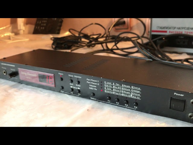 Roland M-SE1 String Ensemble - YouTube