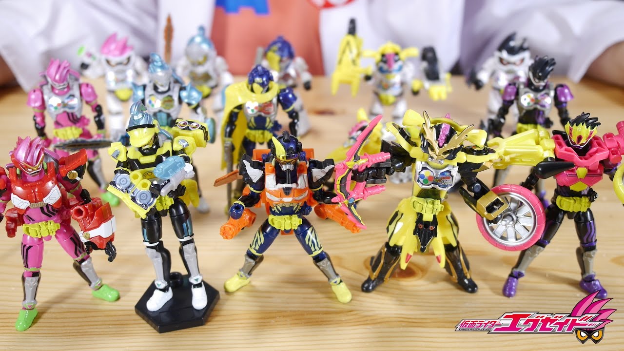 仮面ライダー エグゼイド 装動 21体＋アーマー3つ 仮面ライダー