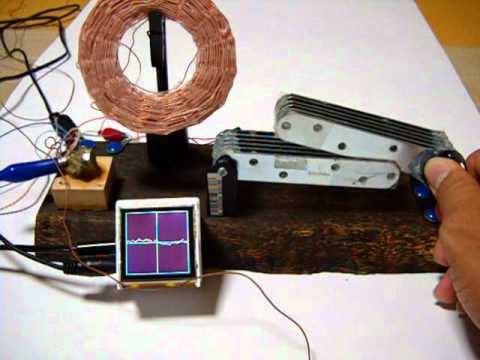 レトロっぽい手作り鉱石ラジオ(Retro look crystal radio) - YouTube