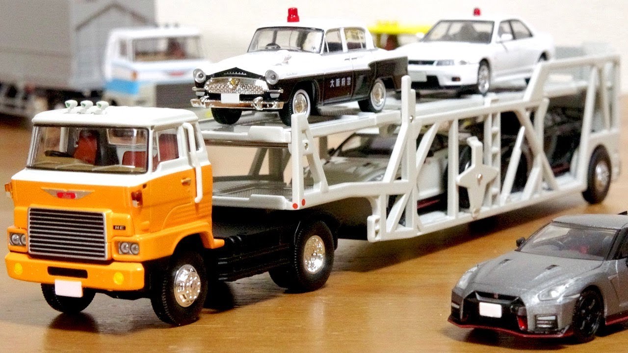 ♢はるのかーちゃん♢5868 分解修復塗装 戦車積載 トミカ日産トラック