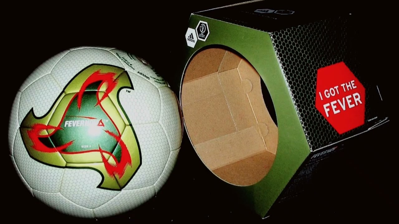 2002ワールドカップサッカー記念品と2012年ロンドン五輪JOC公式グッズ