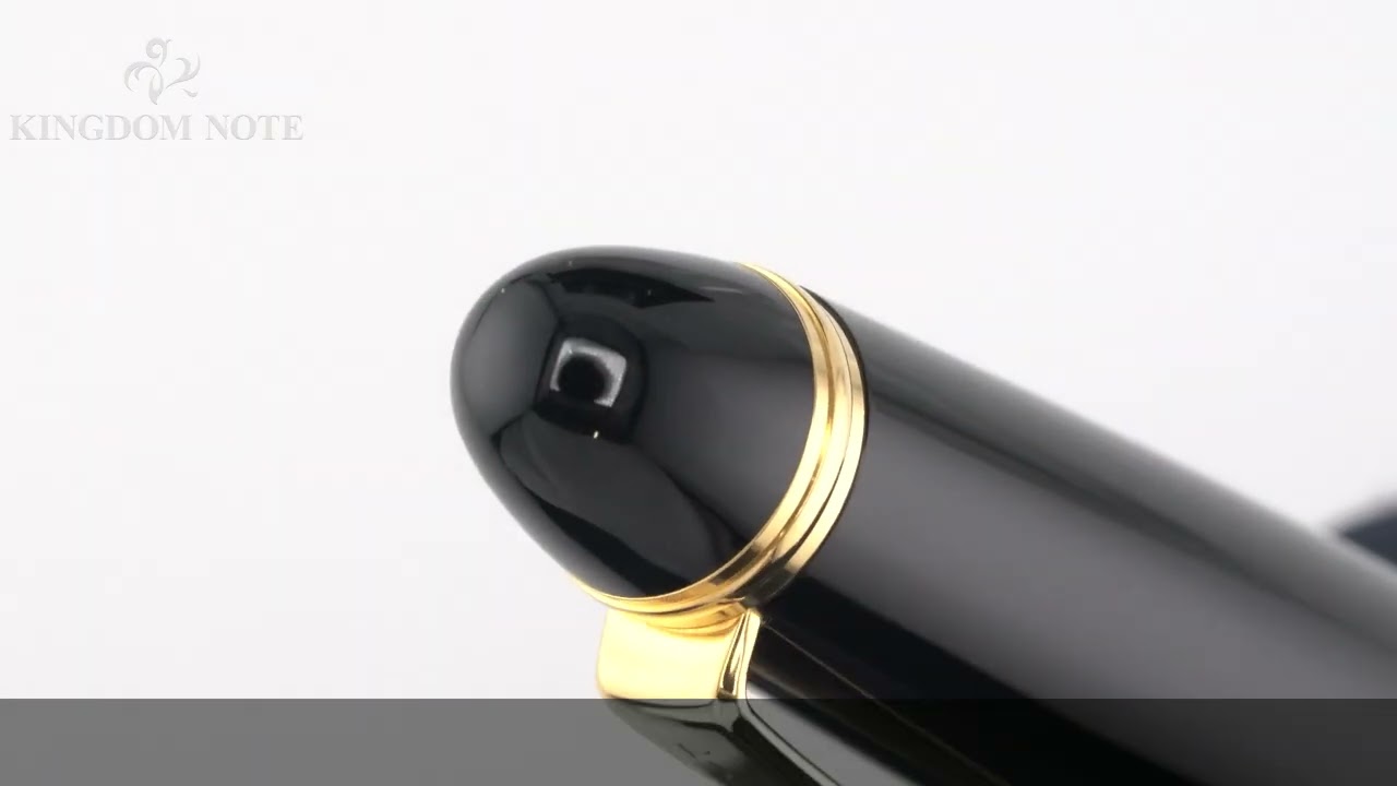 PILOT パイロット 万年筆 カスタム743 ブラック 中字 - YouTube