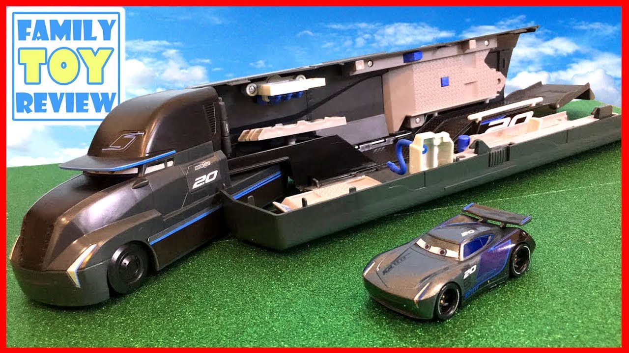 New Cars 3 Toys Jackson Storm's Transforming Hauler Playset Gale