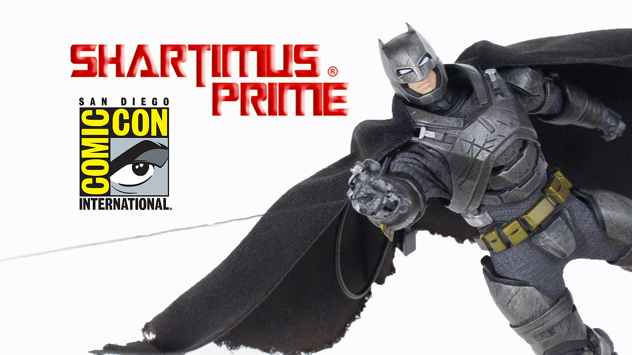 Mezco Armored Batman One:12 Collective Batman v Superman Dawn of