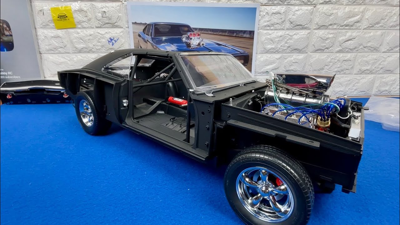 デアゴスティーニDodge Charger R/T 1/8スケールモデル ワイルド