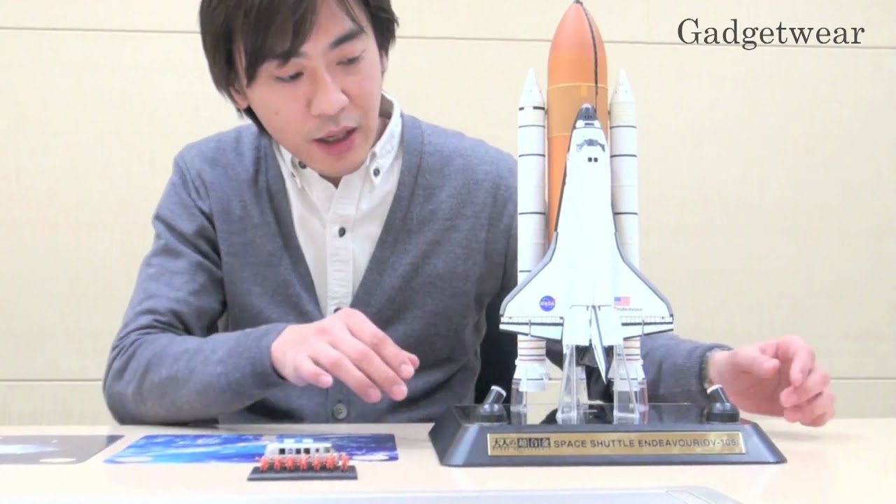 Bandai Space Shuttle Endeavour - YouTube