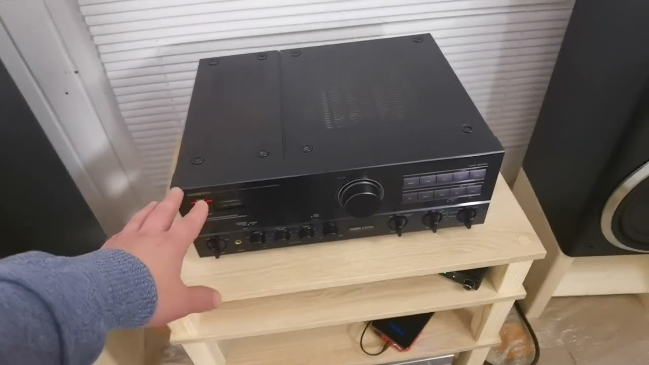 Onkyo Integra A-817EX - YouTube