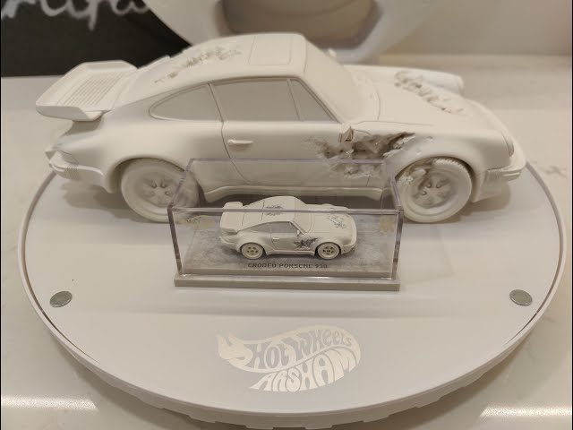 Hot Wheels Porsche 930、Rodger Dodger セット Hot Wheels Porsche