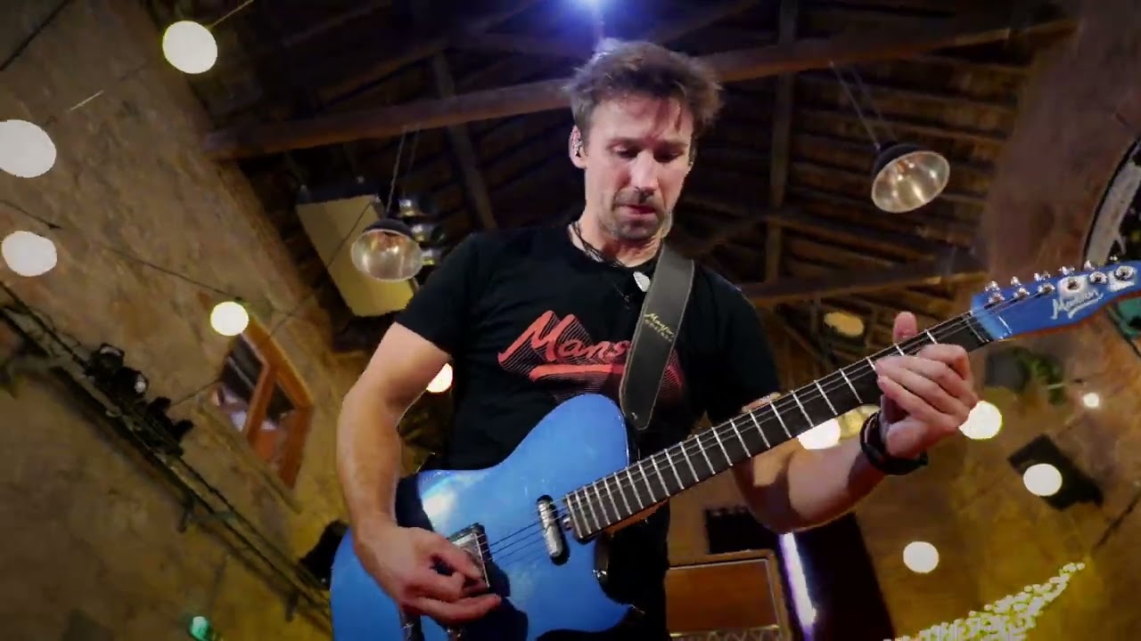 Manson Supermassive Black Fuzz 1/5まで値引き Manson Supermassive