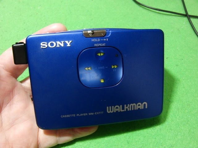 完全ジャンク品 ソニーカセットウォークマンSONY WM-FX777本体のみ