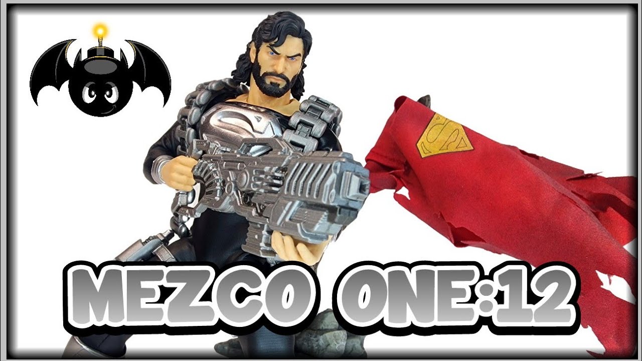 Mezco Toyz One:12 Collective Recovery Suit (Black Suit) Superman