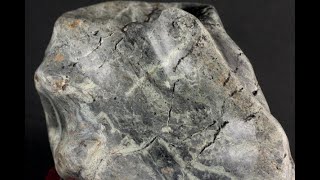 蛇紋石 (サーペンティン) 置石 2.1kg｜天然石 原石 通販キラリ石