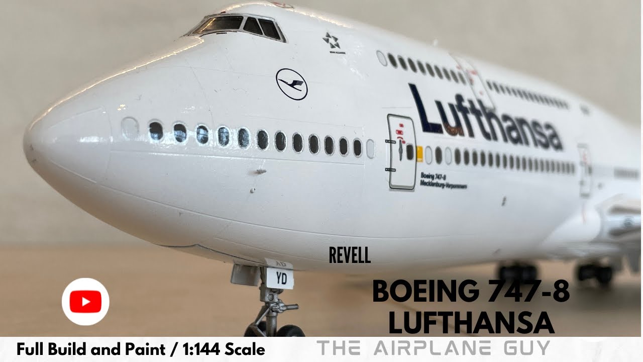 Revell B 747-8 Lufthansa 新塗装機 レベル 1/144 Boeing 747-8