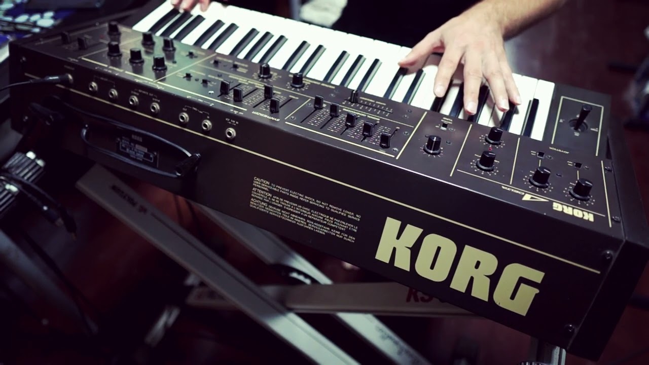 Korg Delta - Big Cinematic Sound - YouTube