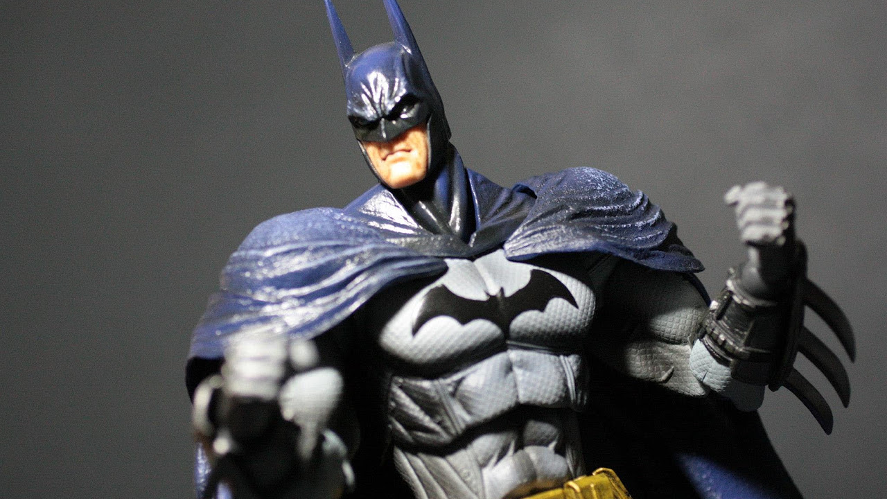 Toy Review: Play Arts Kai Arkham City Batman - YouTube