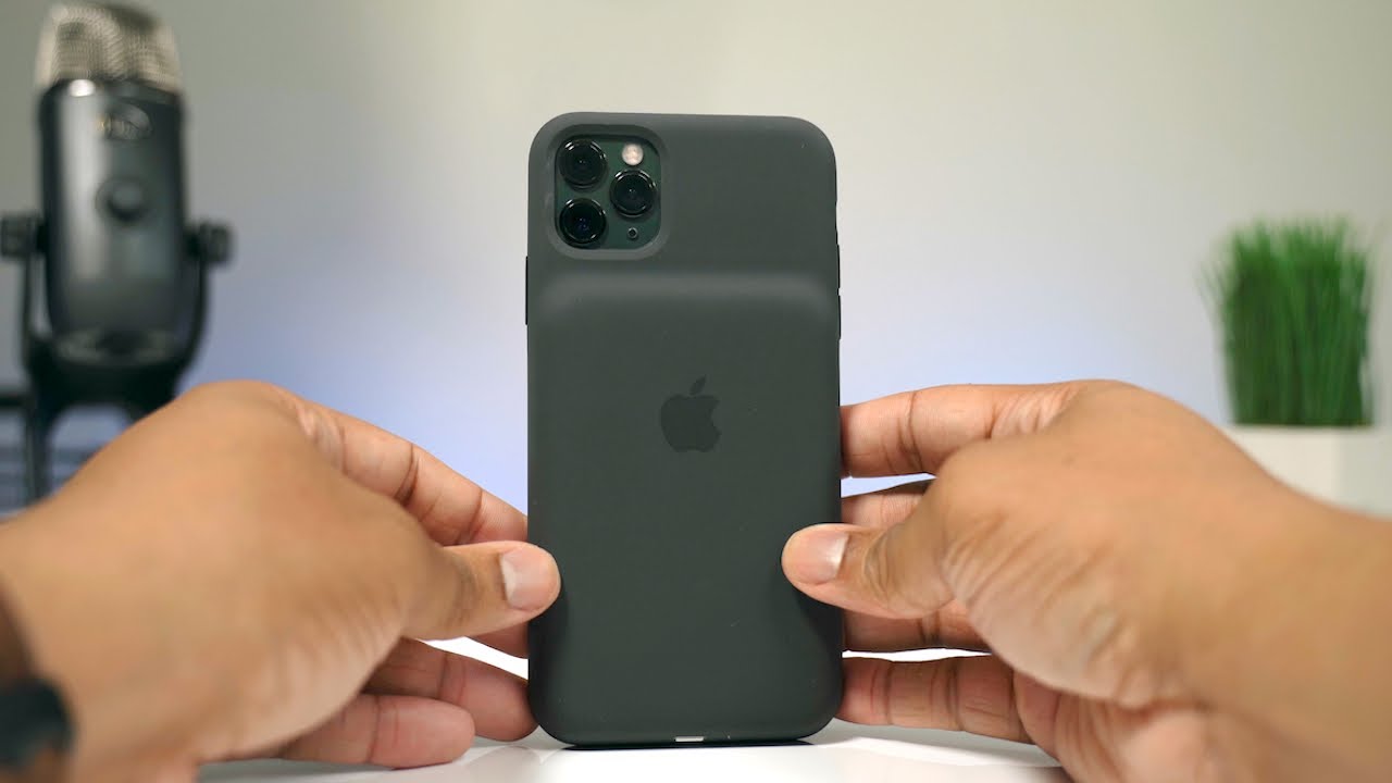 iPhone 11 Pro Max Smart Battery Case Review! - YouTube