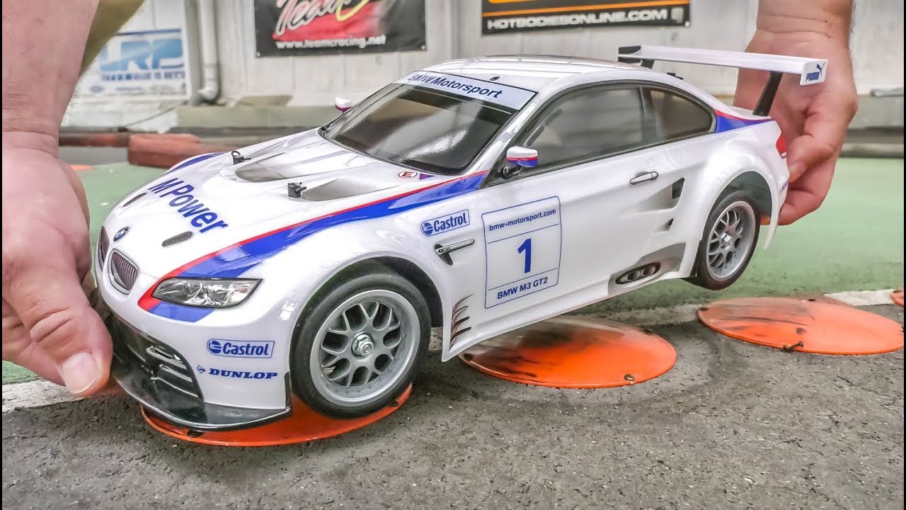 RC Car BMW M3 GT2 gets unboxed and tested! Tamiya 1/10 scale