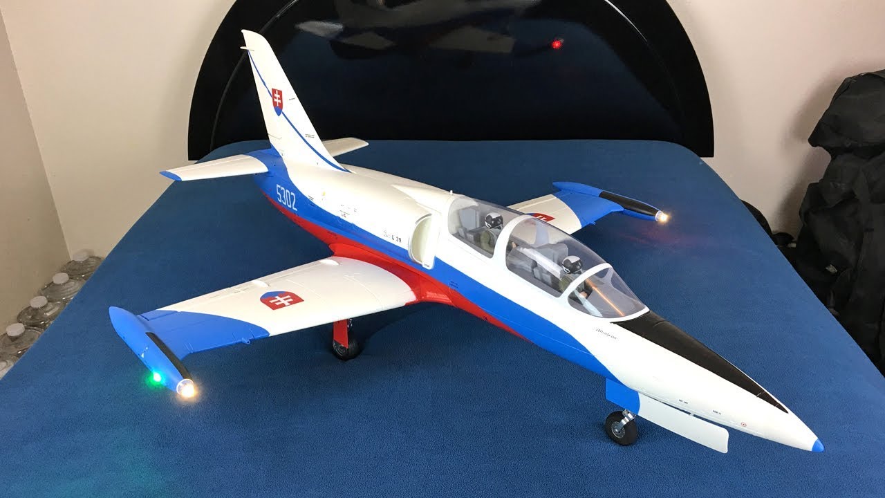Freewing L-39 Albatros 80mm EDF Jet Unboxing & Review - YouTube